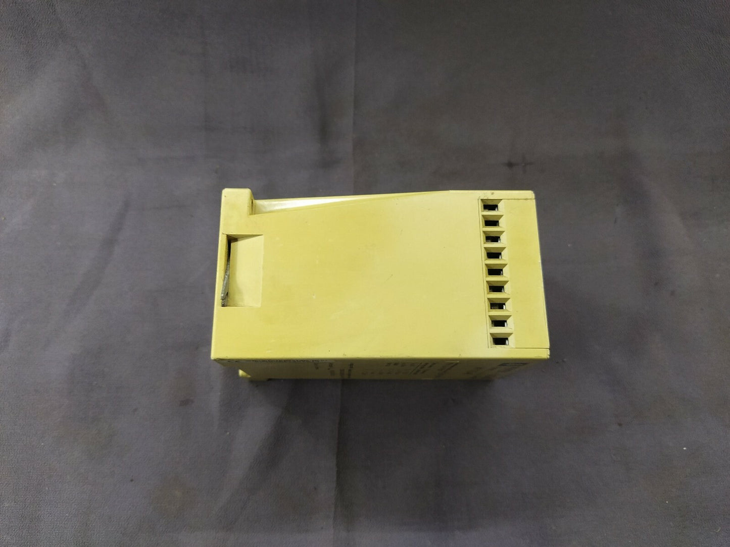 Pepperl + Fuchs WE77/EX-IR Switch Amplifier 00358 115V AC