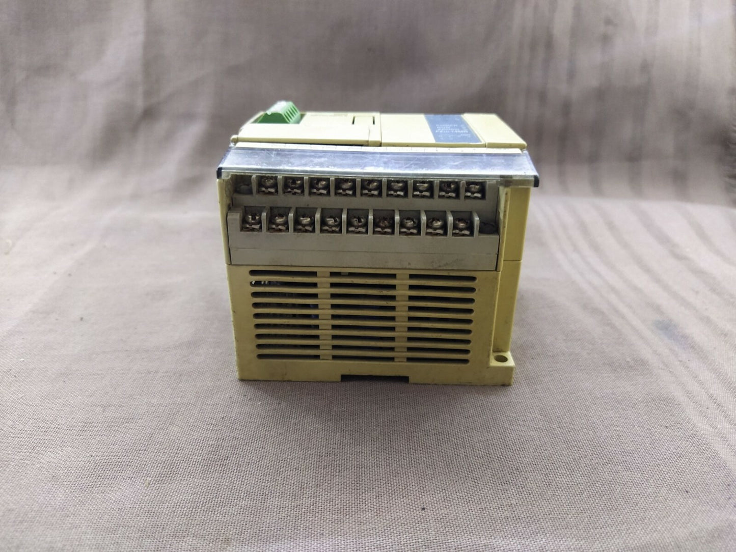 Mitsubishi MELSEC FX1N-14MR-ES/UL Programmable Controller FX1N-14MR 100-240 VAC
