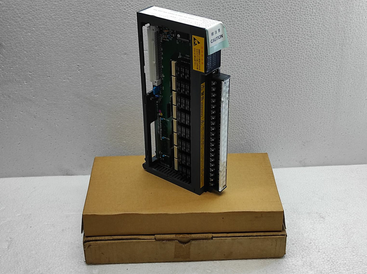 YAMATAKE HONEYWELL 511-0276 RELAY 32PT OUT 2A 5110276