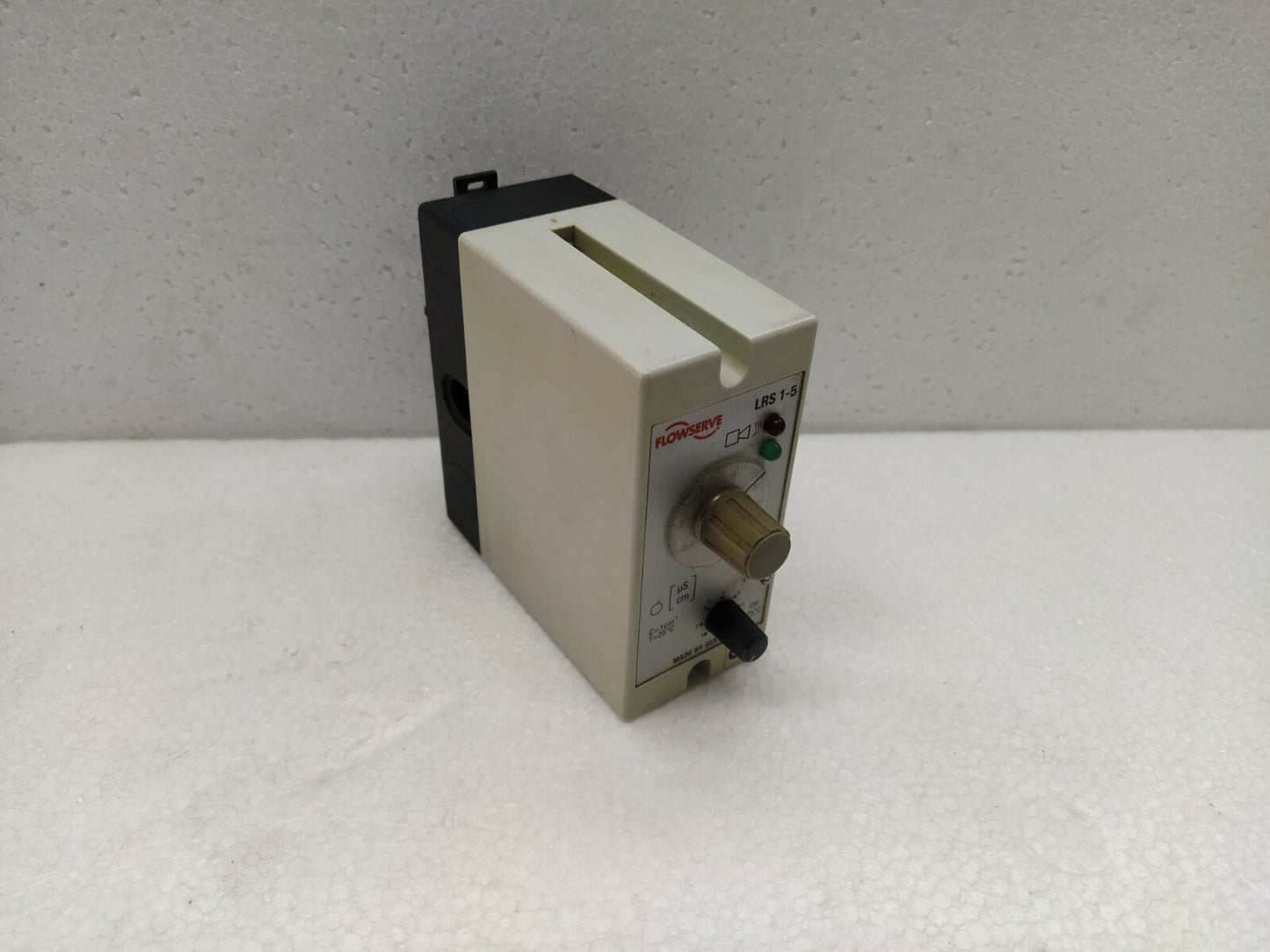 Gestra Flowserve LRS 1-5 B Conductivity Limit Swith 057270 LRS1-5B 230V