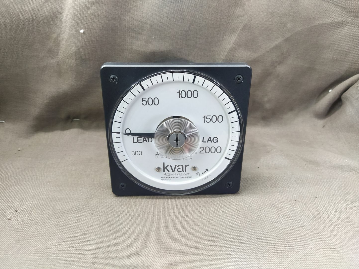 Mitsubishi LP-110NVAR Var Meter 2000 KVAR 5A CT 2500/5 110V VT 600/110 LEAD-LAG