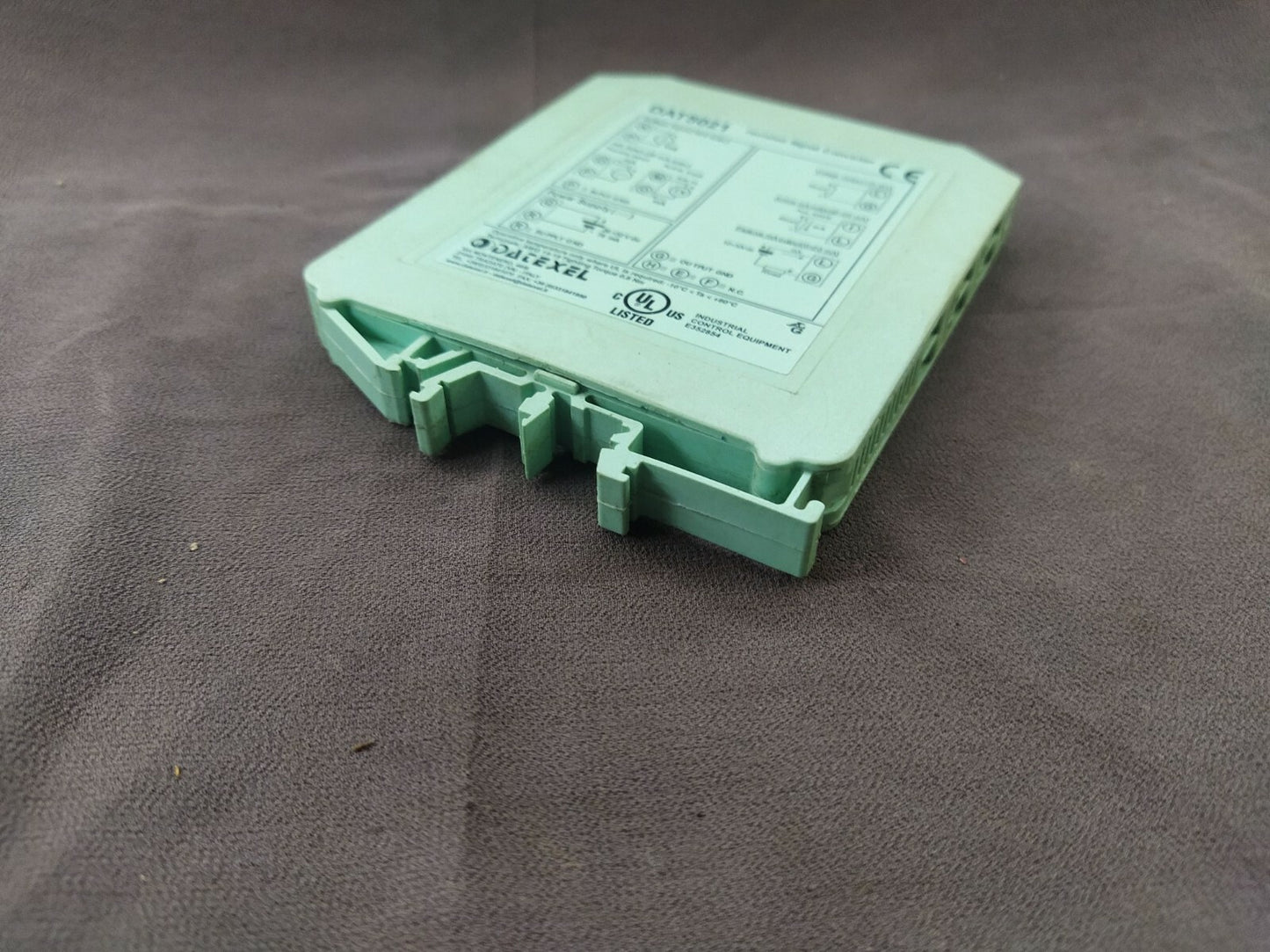 Datexel DAT5021 Isolated Signal Converter 20-32V DC