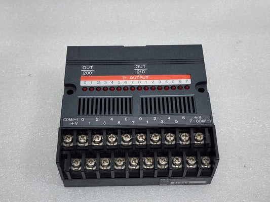 Idec PFJ-T162CU Transistor Output Module
