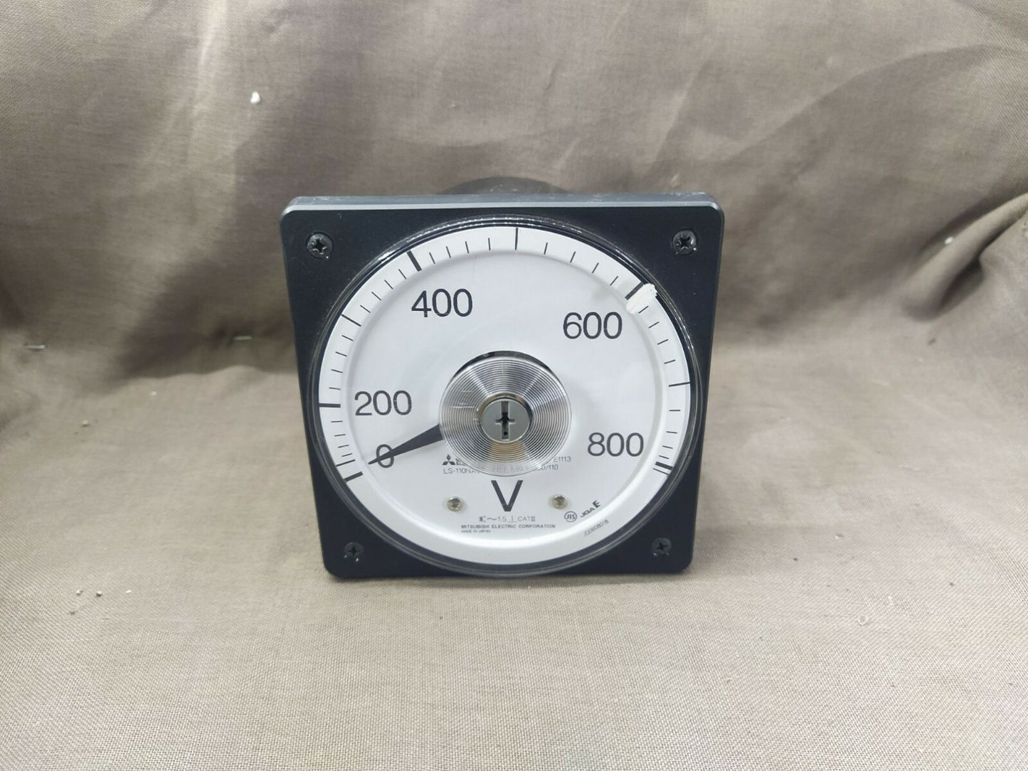 Mitsubishi LS-110NAV SERIES AC Voltmeter 0-800V