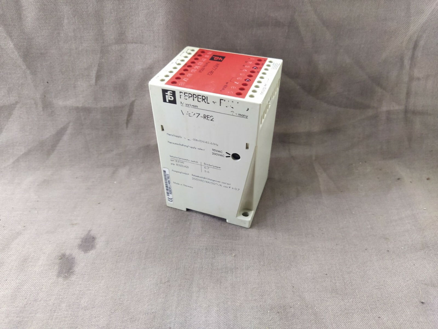 Pepperl + Fuchs WE77-RE2 Switch Amplifier 11924