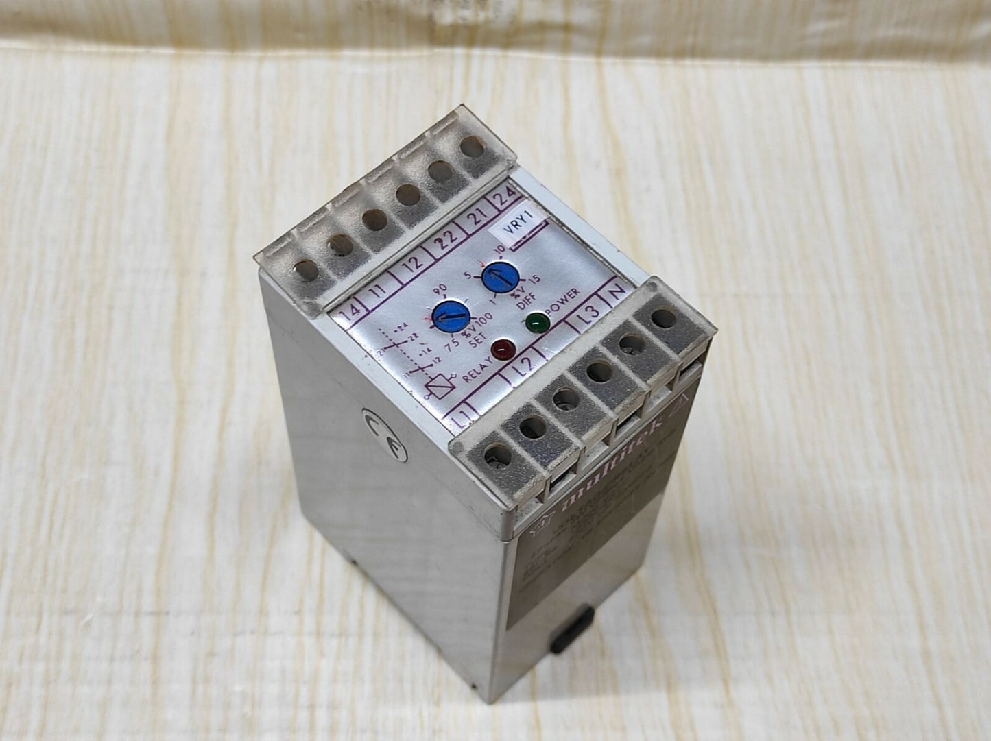 MULTITEK M200-V33U VOLTAGE RELAY 450V M200V33U