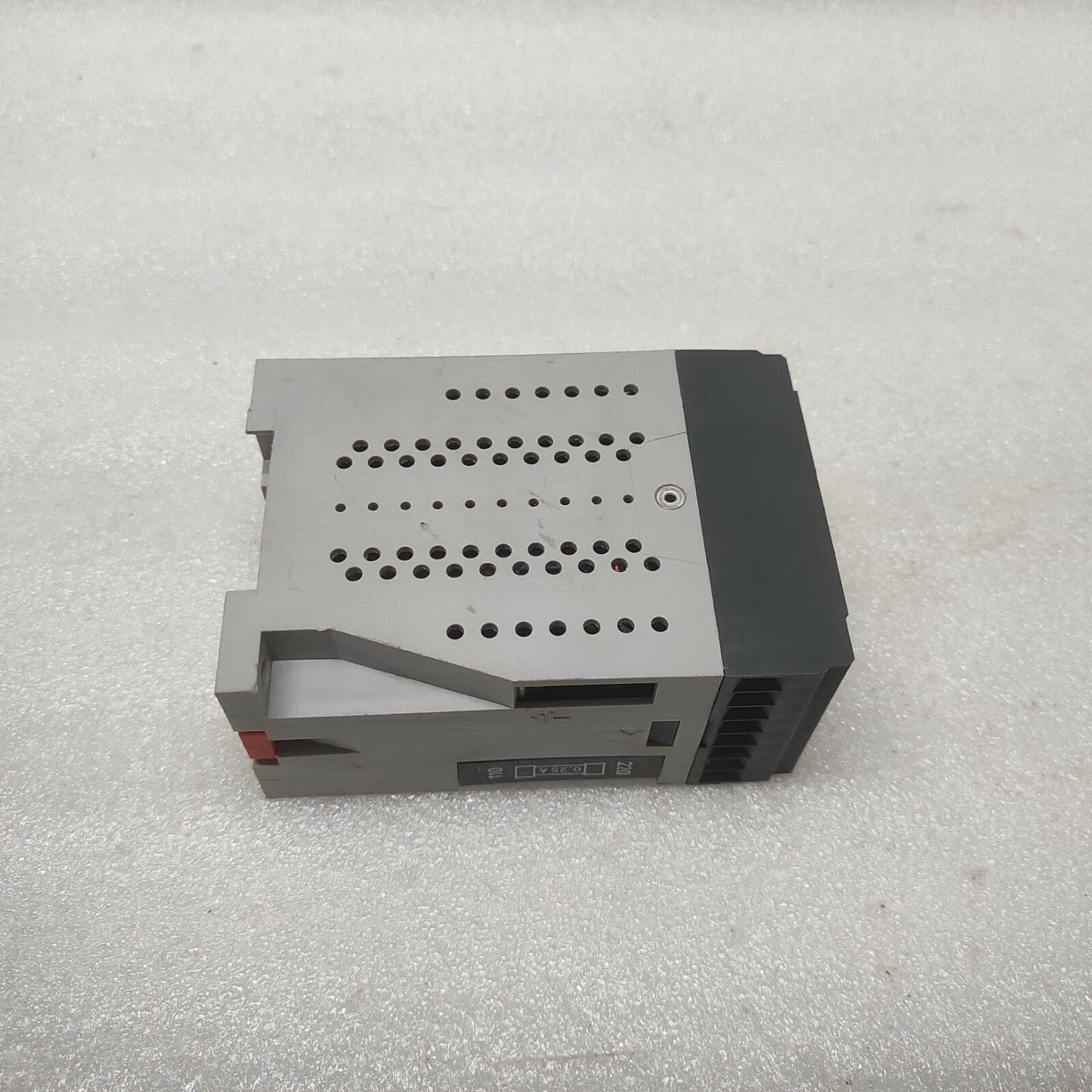 Telemecanique NY2 A21 Intrinsically Safe Barrier Relay NY2A21 110-220V AC