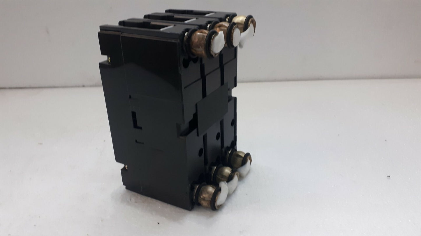 Mitsubishi NF225-SS No Fuse Breaker 125A 3P 660V NF225SS