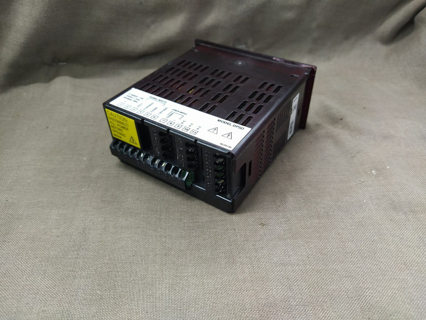Red Lion DP5D0010 Analog Input Panel Meter DP5D 11-36VDC/24VAC