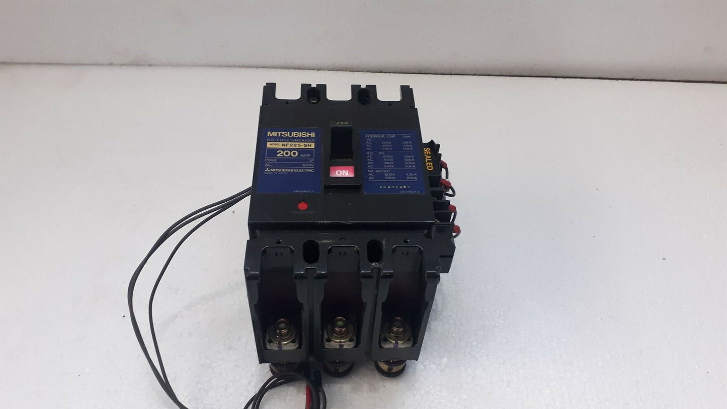 Mitsubishi NF225-SH No Fuse Breaker 200A 3P 660V AC NF225SH