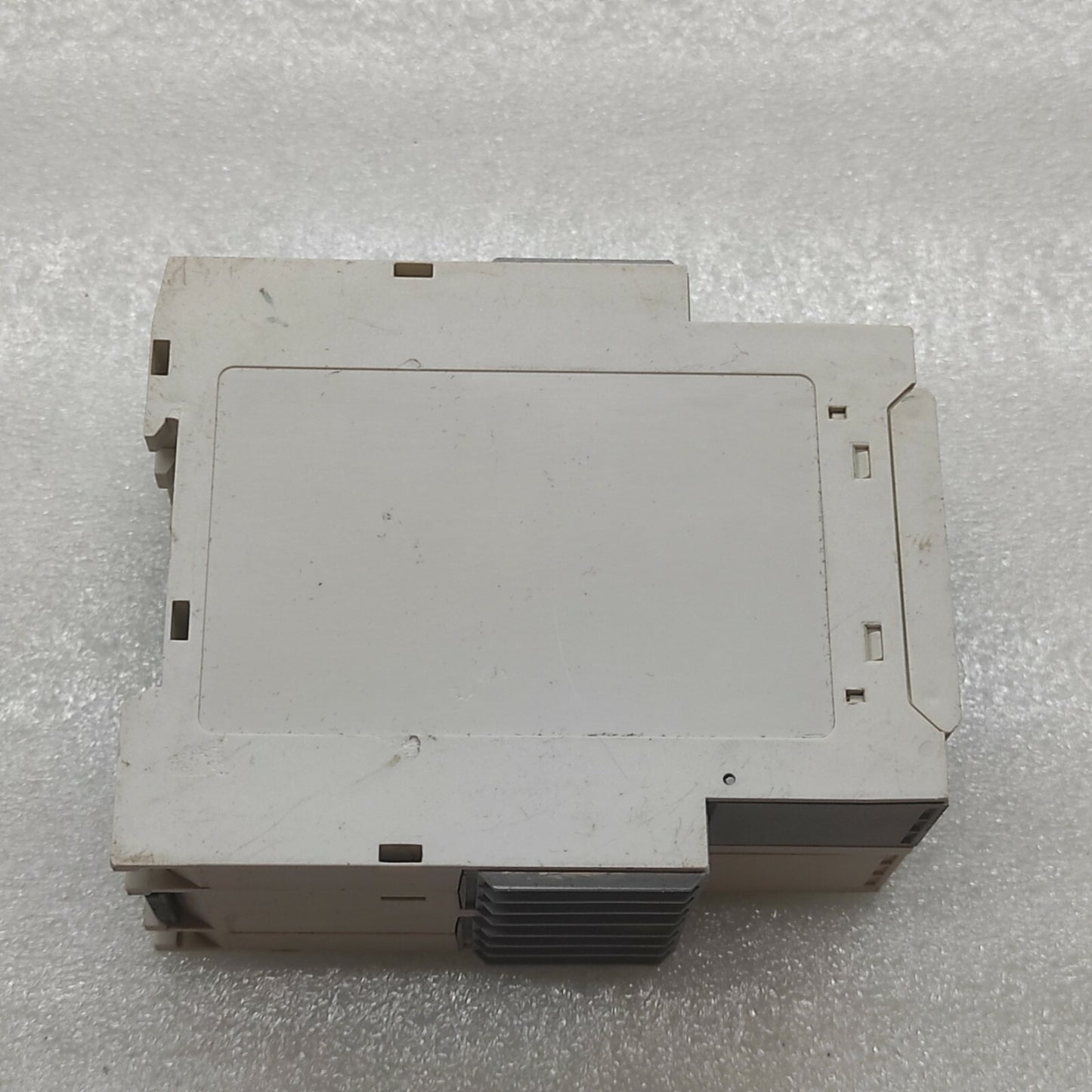 CARLO GAVAZZI DPC01DM48 3-PHASE MONITORING RELAY 400/480VAC