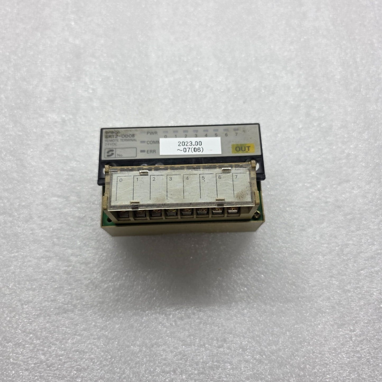 OMRON SRT2-OD08 RMEOTE TERMINAL 24VDC