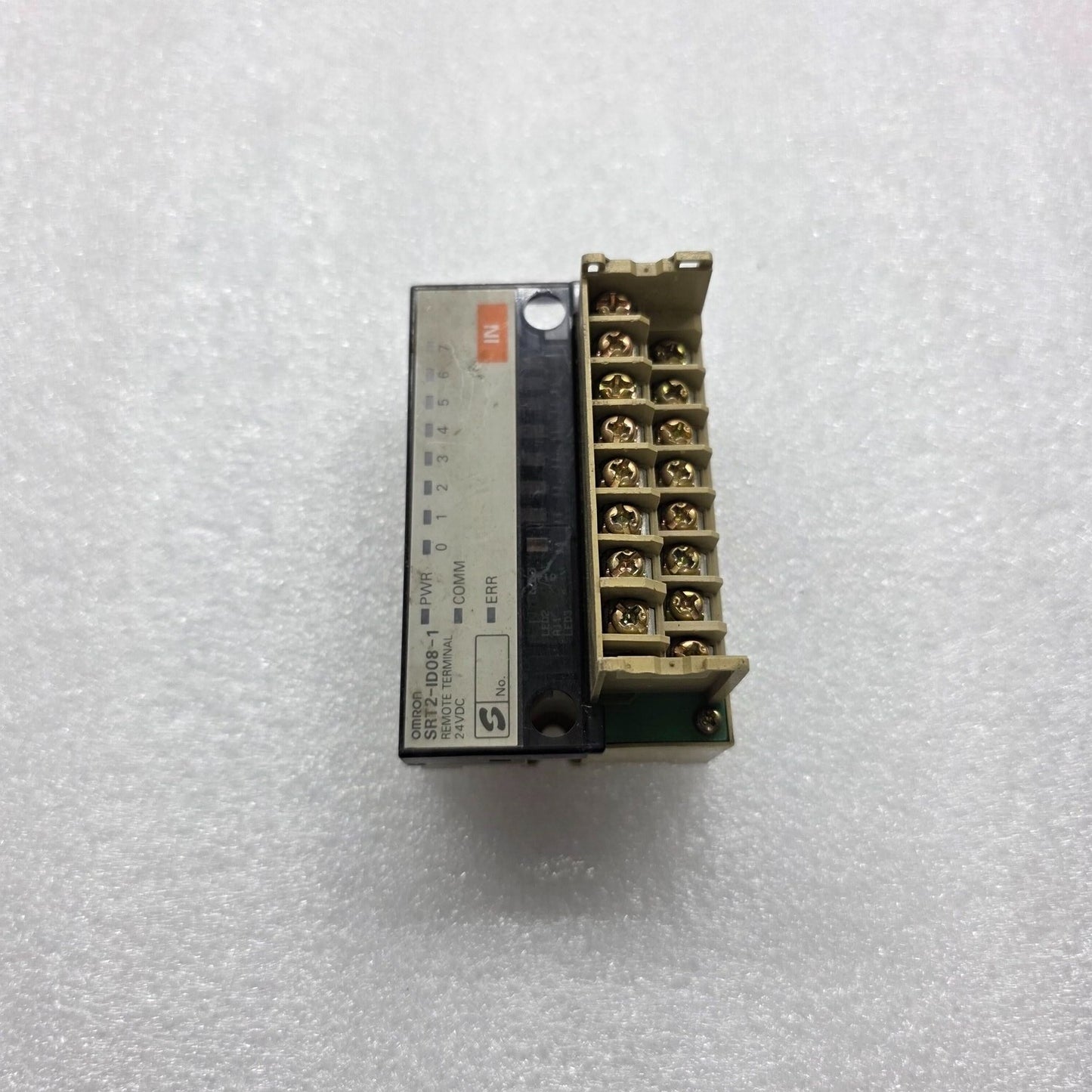 OMRON SRT2-ID08-1 REMOTE TERMINAL 24VDC