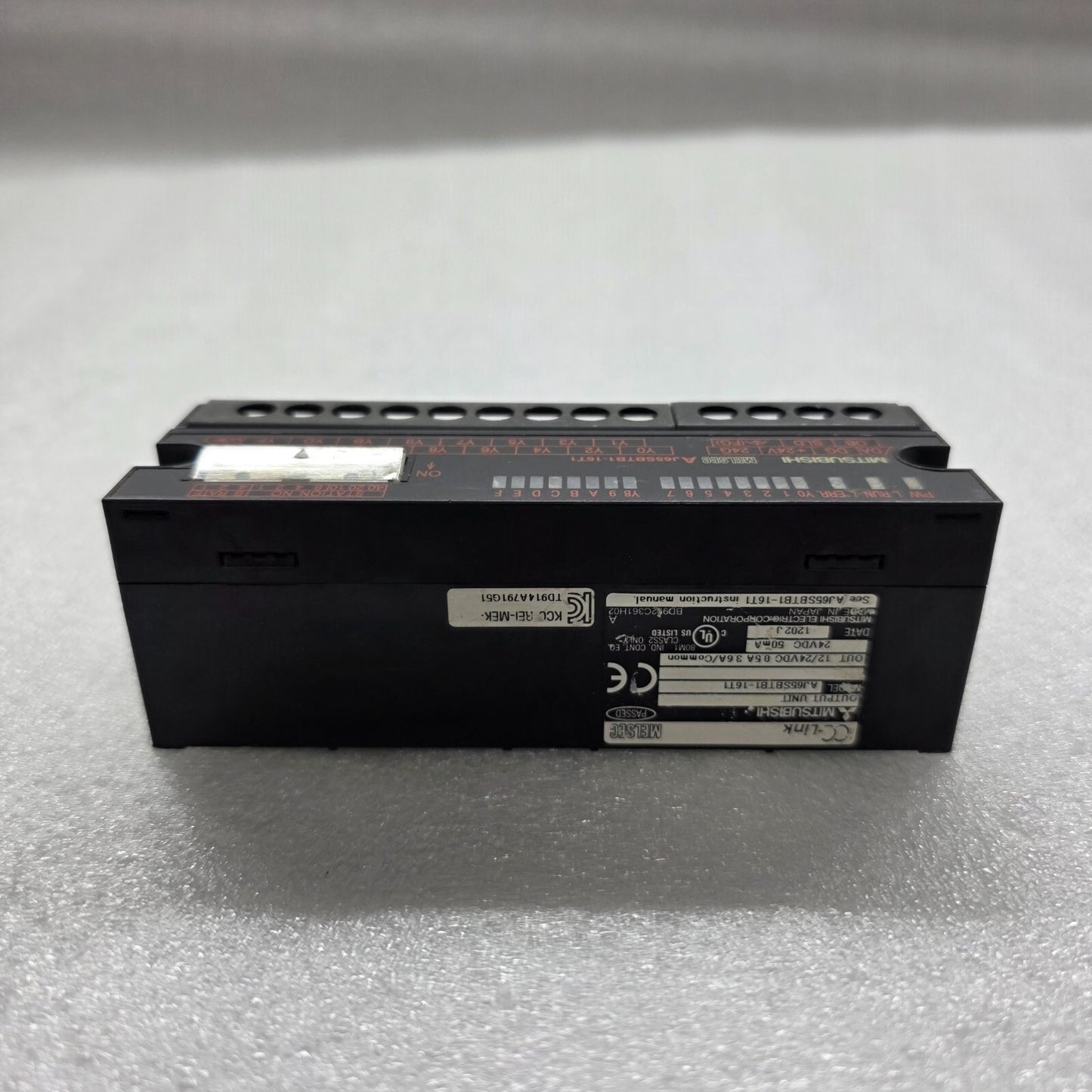 MITSUBISHI AJ65SBTB1-16T1 OUTPUT UNIT