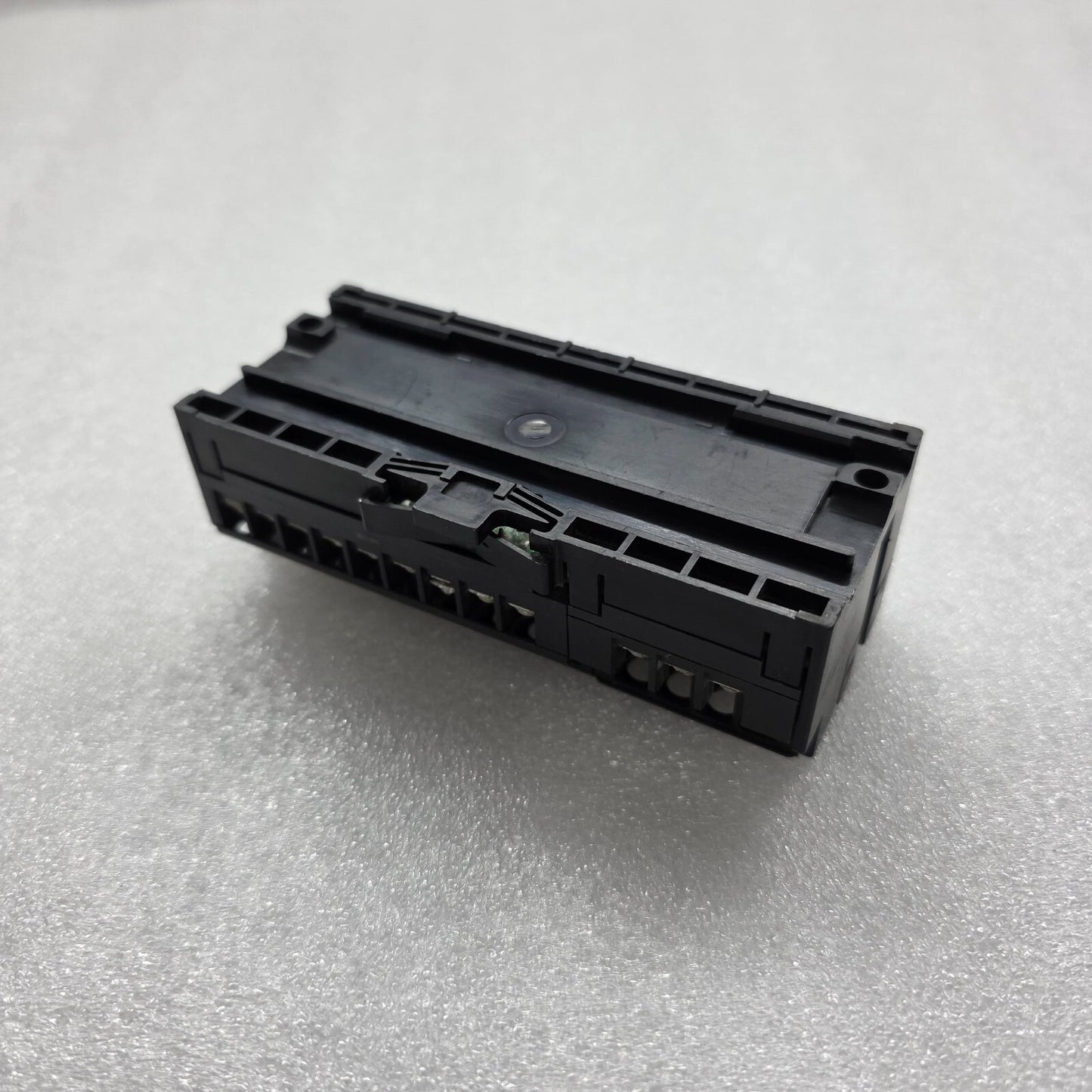 MITSUBISHI AJ65SBTB1-16T1 OUTPUT UNIT
