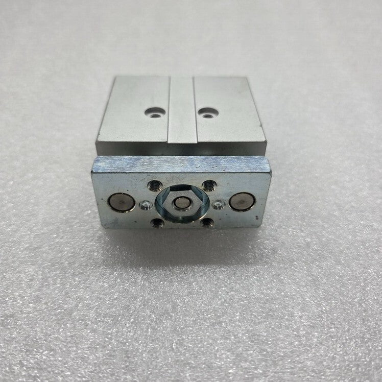FESTO DFM-16-20-P-A-GF PNEUMATIC GUIDED CYLINDER 170833 10 BAR