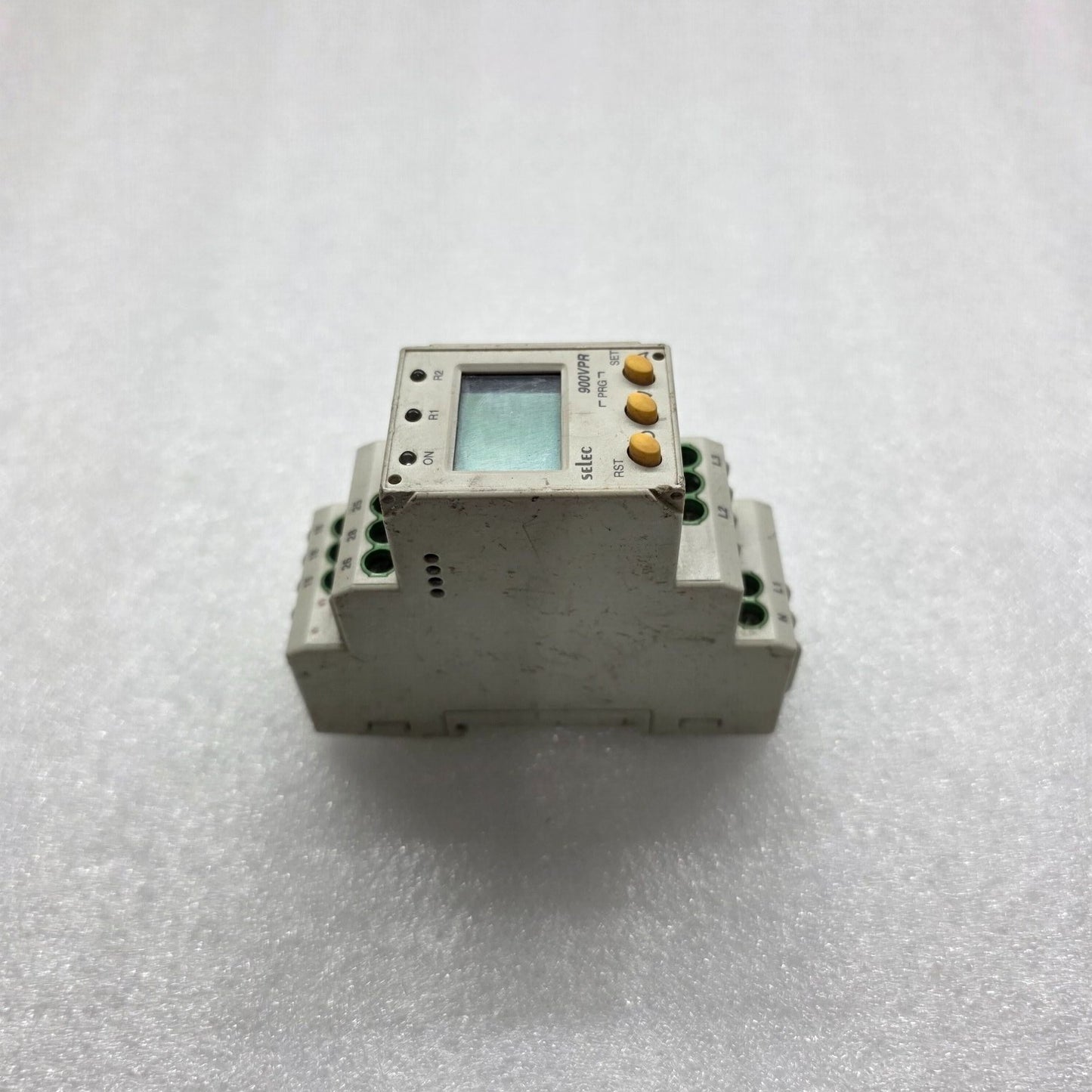 SELEC 900VPR VOLTAGE PROTECTION RELAY