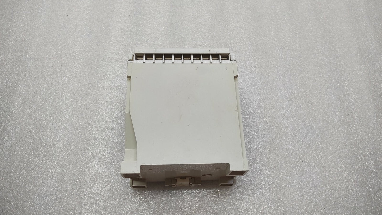 KNICK 8439 A1 DC-ISOLATING AMPLIFIER