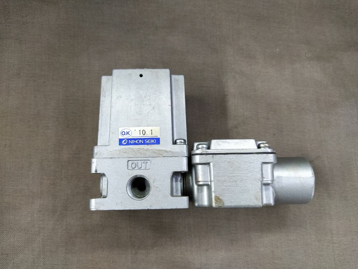 Nihon Seiki BN-7M31-8 Niscon Solenoid Valve BN7M318 0-0.7 MPa 200-220V 3/2 Way