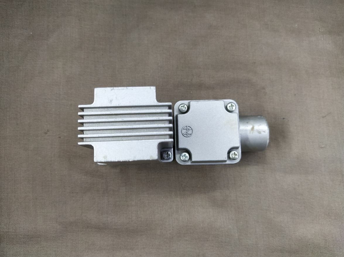 Nihon Seiki BN-7M31-8 Niscon Solenoid Valve BN7M318 0-0.7 MPa 200-220V 3/2 Way