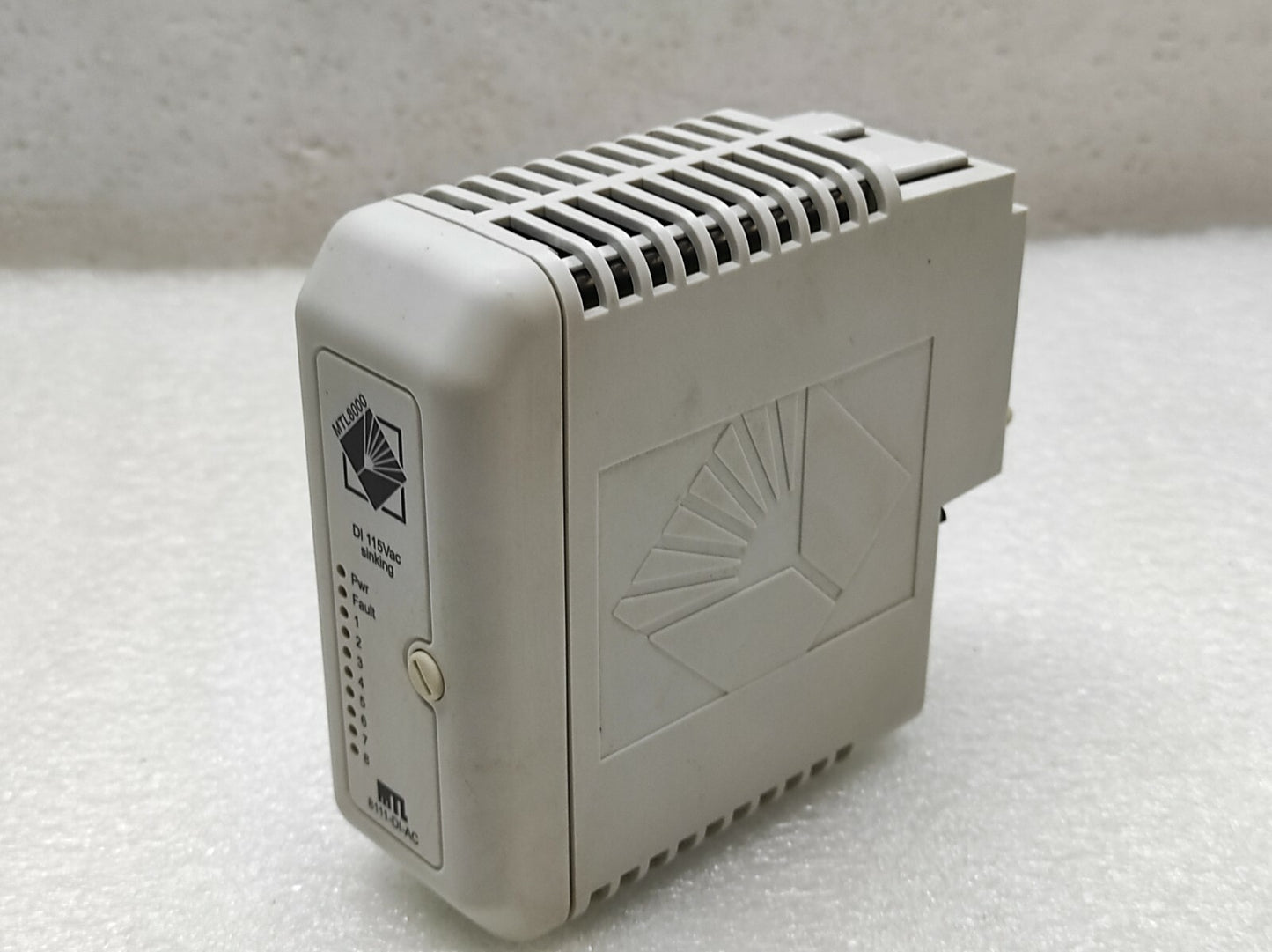 MEASUREMENT TECHNOLOGY 8111-DI-AC 8-CHANNEL DI 115V