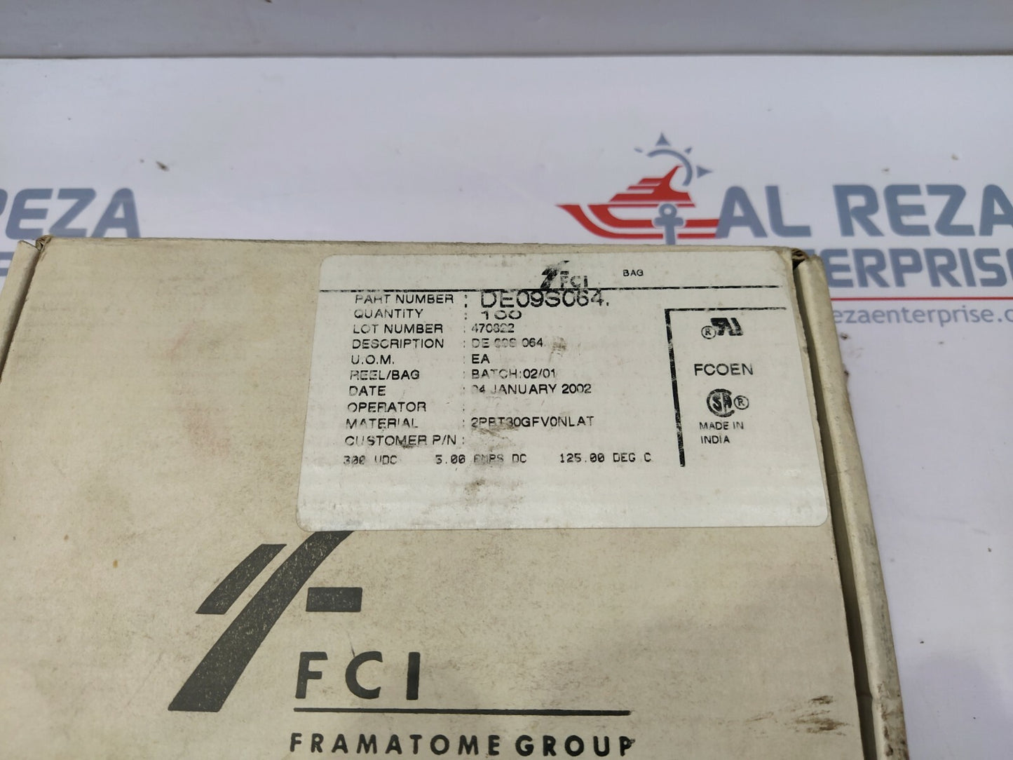 FCI DE09S064 CONN D-SUB RCPT 9POS SLDR CUP LOT OF 100 UNIT
