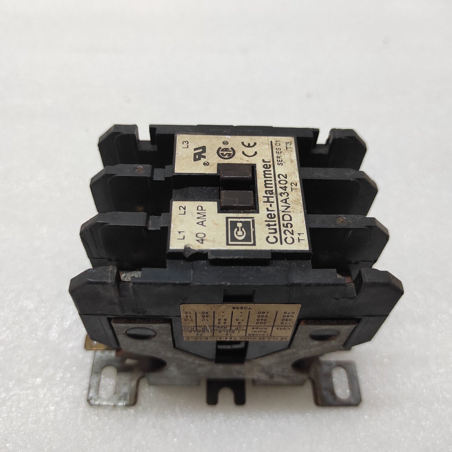 CUTLER HAMMER C25DNA3402 MAGNETIC CONTACTOR 40A COIL VOLTAGE 24V