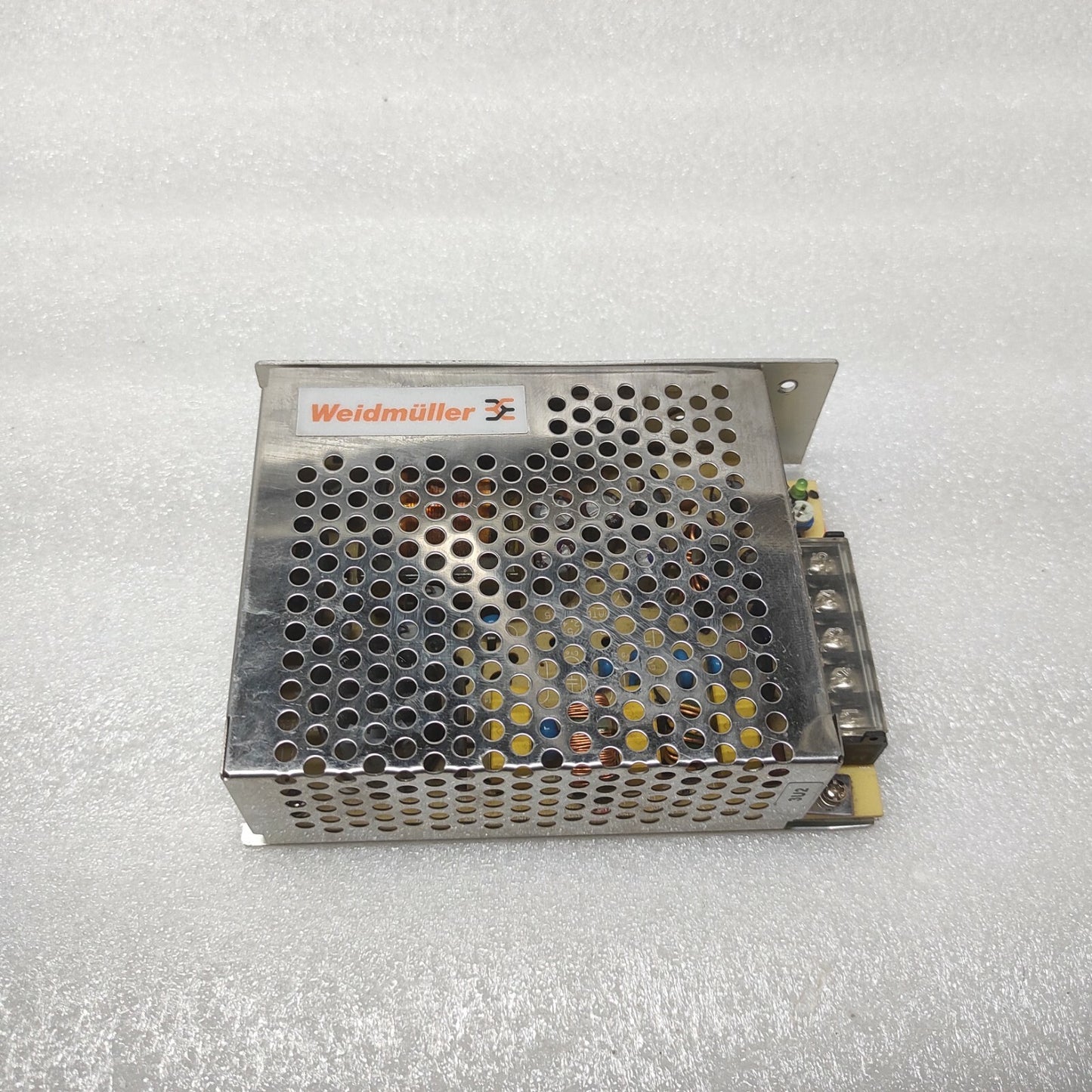 WEIDMULLER CP E SNT 75W 24V 3.2A POWER SUPPLY 24VDC 3.2A 1202490000