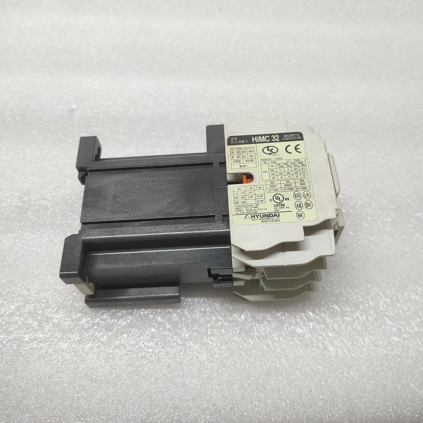 HYUNDAI HIMC32 MAGNETIC CONTACTOR 110VAC