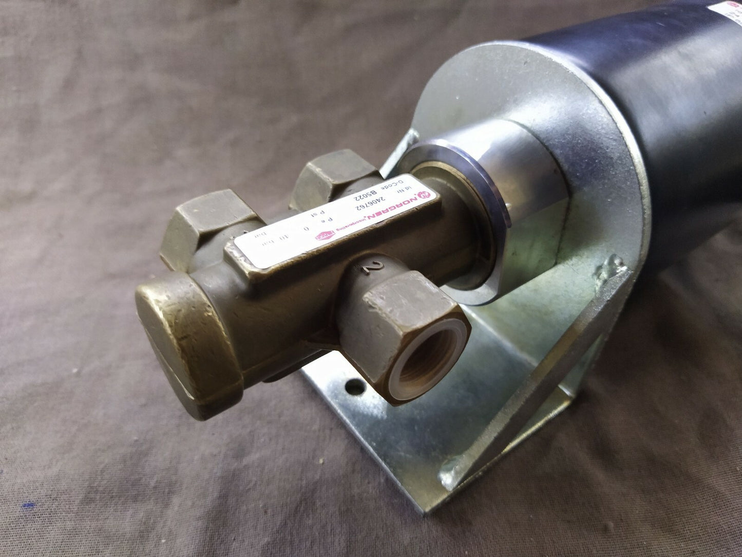 Norgren 1509 3/2 Directional Valves 2406762 Solenoid Valve 40 BAR 24V