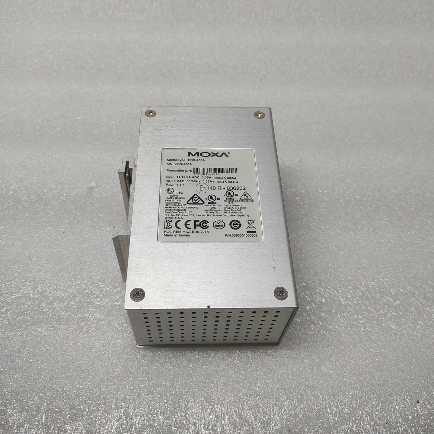 MOXA EDS-208A ETHERNET SWITCH 3093001000332 12/24/48VDC