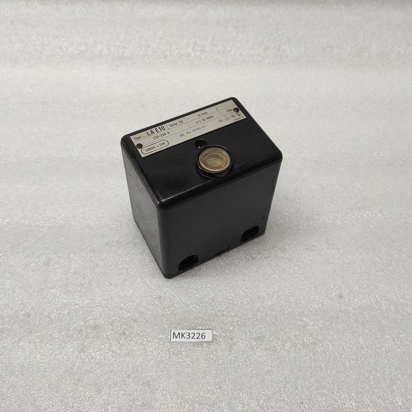 LANDIS & GYR LAE 10 FLAME SAFE GUARD 220V AC