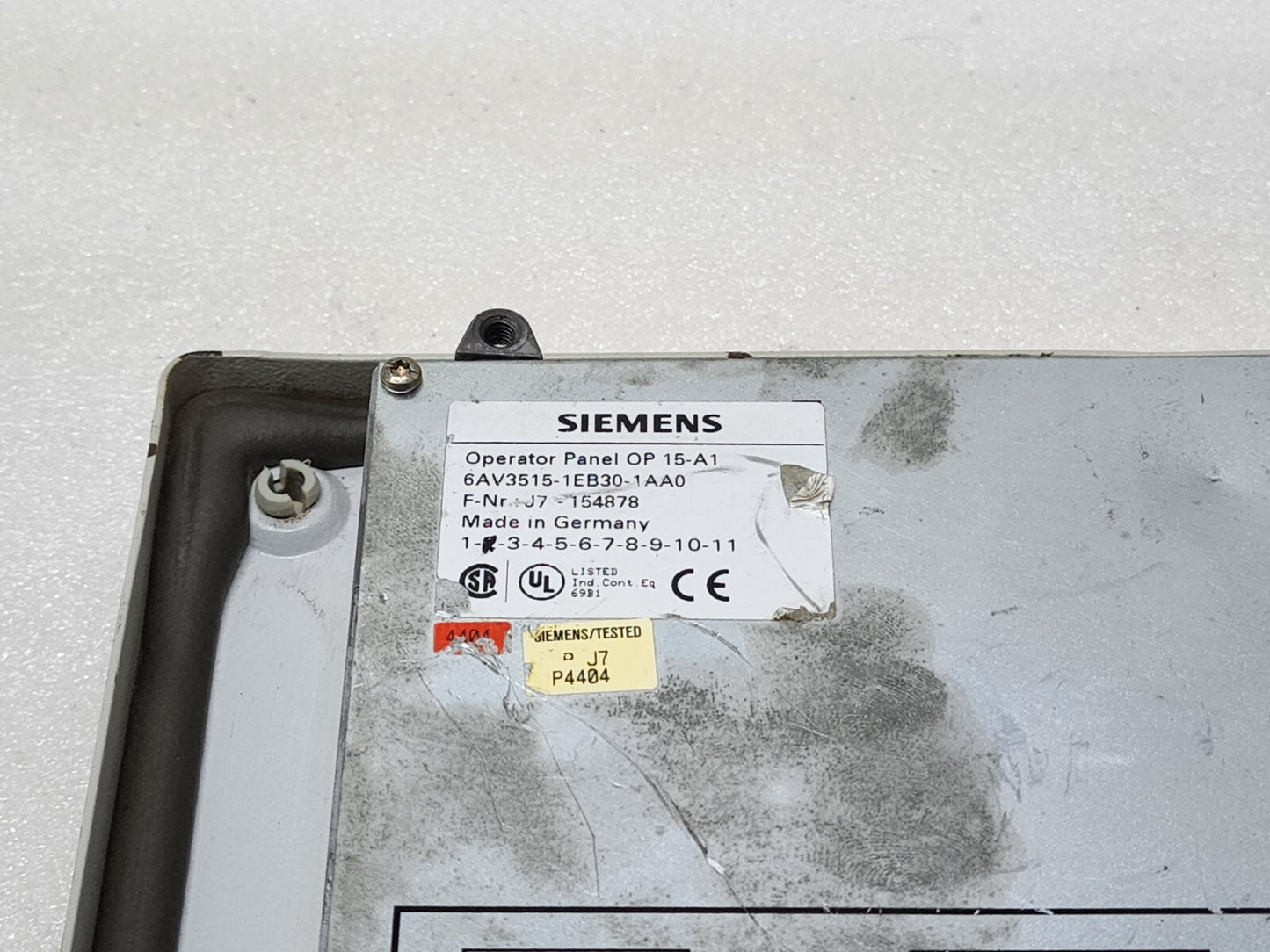 SIEMENS 6AV3515-1EB30-1AA0 OPERATOR PANEL OP 15-A1