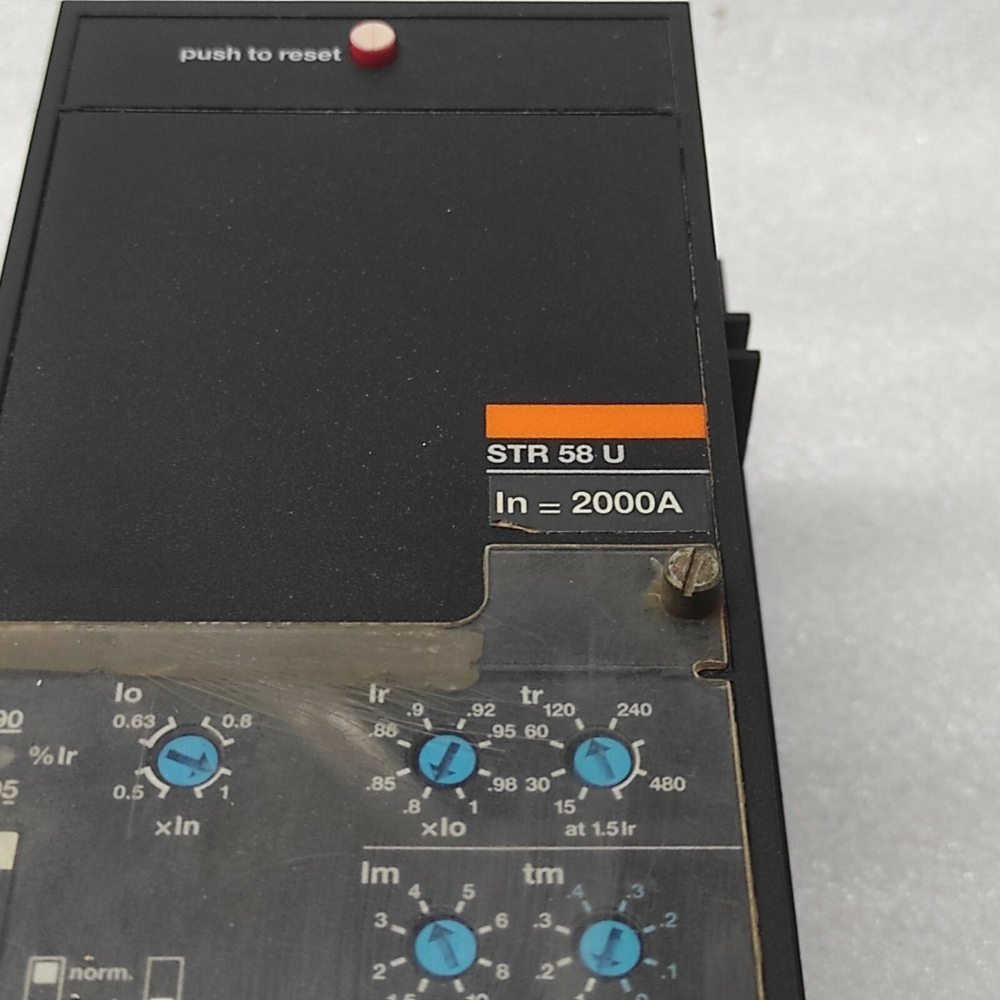 MERLIN GERIN STR58U MASTEERPACT CIRCUIT BREAKER 2000A