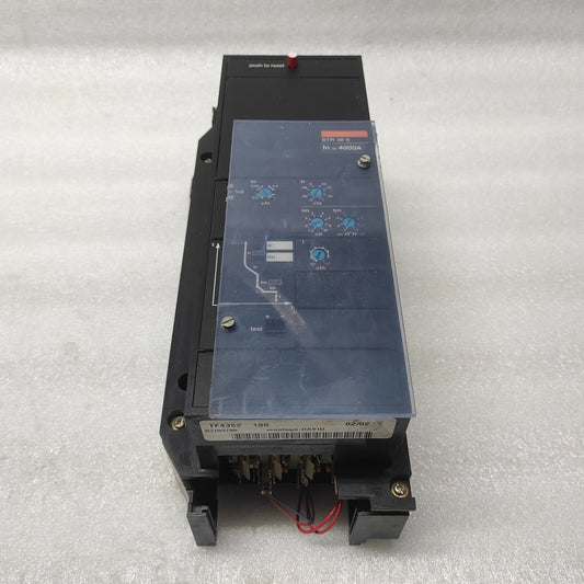 MERLIN GERIN STR38S MASTER PACT CIRCUIT BREAKER 4000A