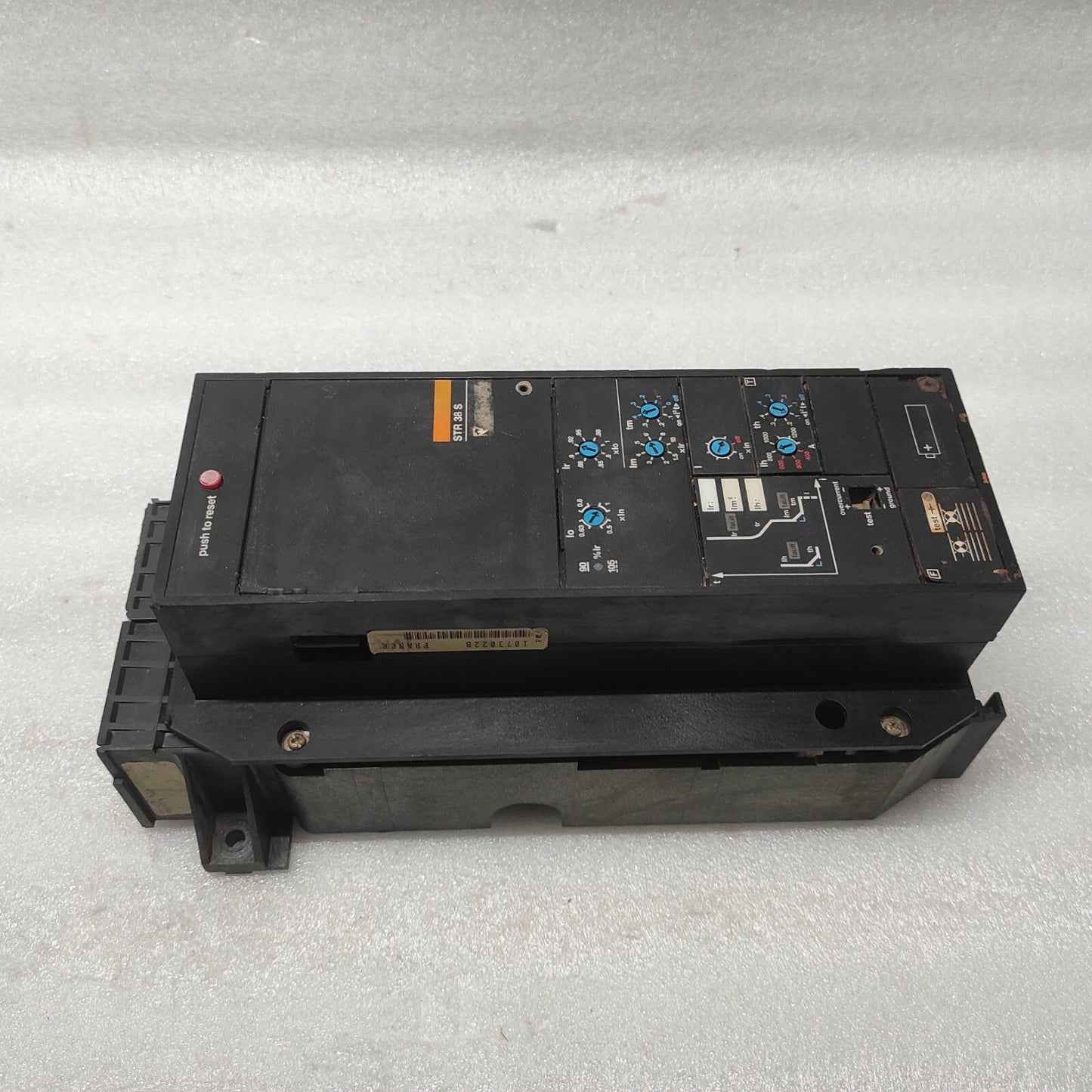 MERLIN GERIN STR38S MASTERPACT CIRCUIT BREAKER 1200A