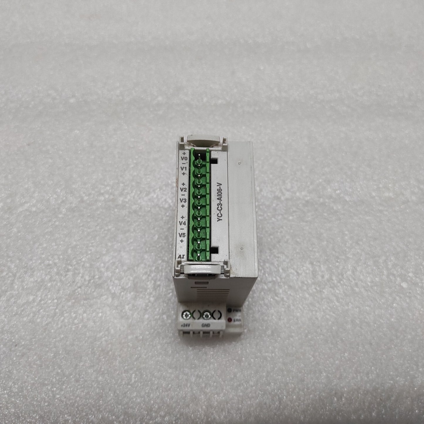 YC-EXP-02 24VDC YC-C3-AI06-V