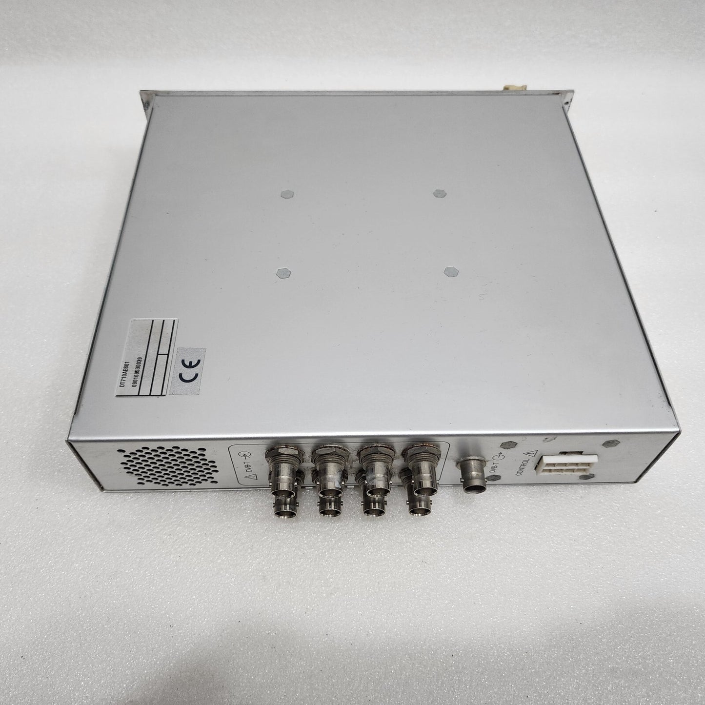 PROMAX DVB-T DIGITAL TO TV COMBINER & AMPLIFIER DT710AE801