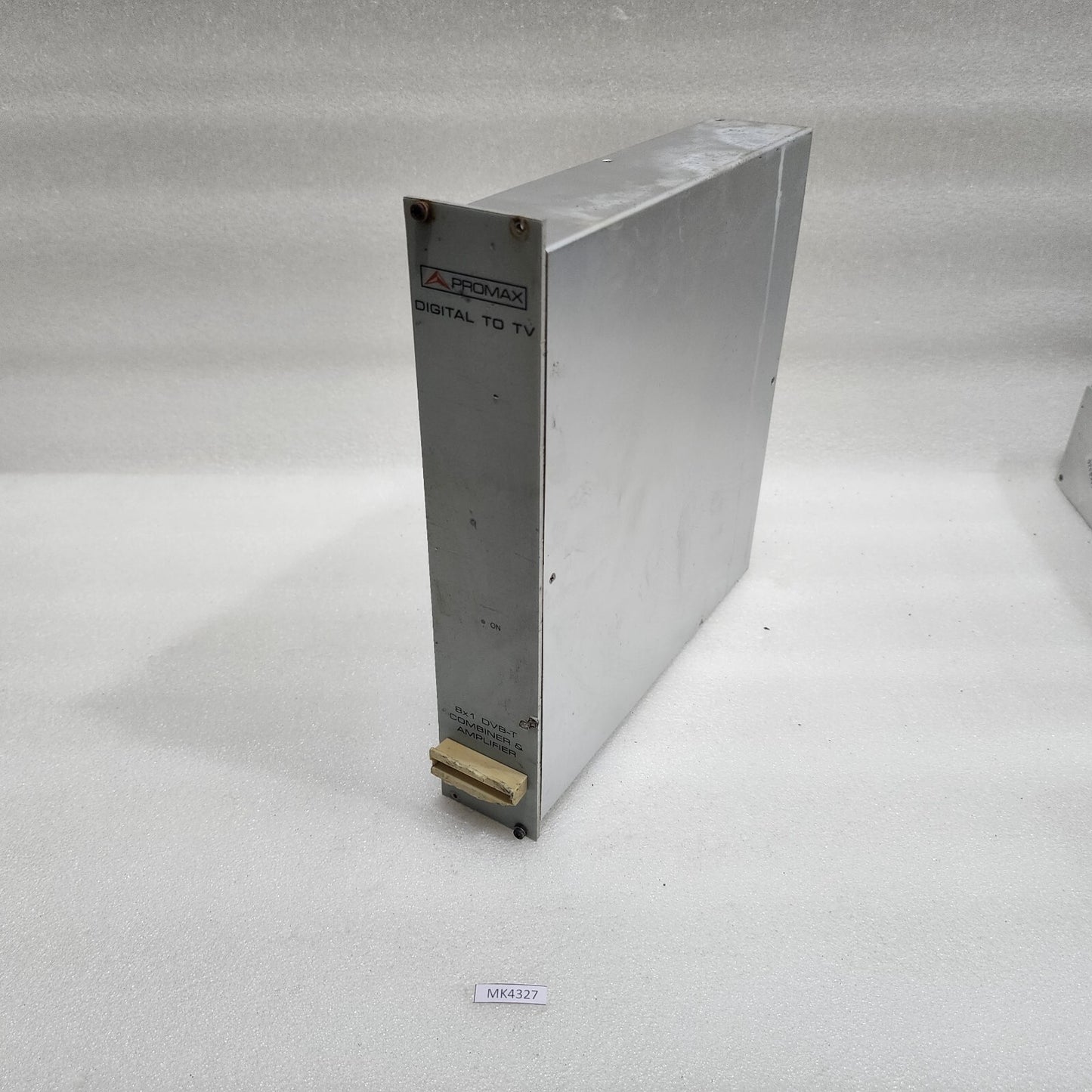 PROMAX DVB-T DIGITAL TO TV COMBINER & AMPLIFIER DT710AE801