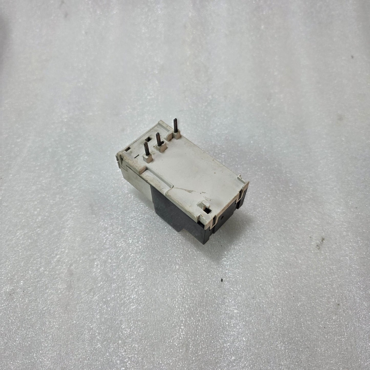 TERASAKI TKK22 THERMAL OVERLOAD RELAY 2.5–4A ADJUSTABLE MOTOR PROTECTION RELAY