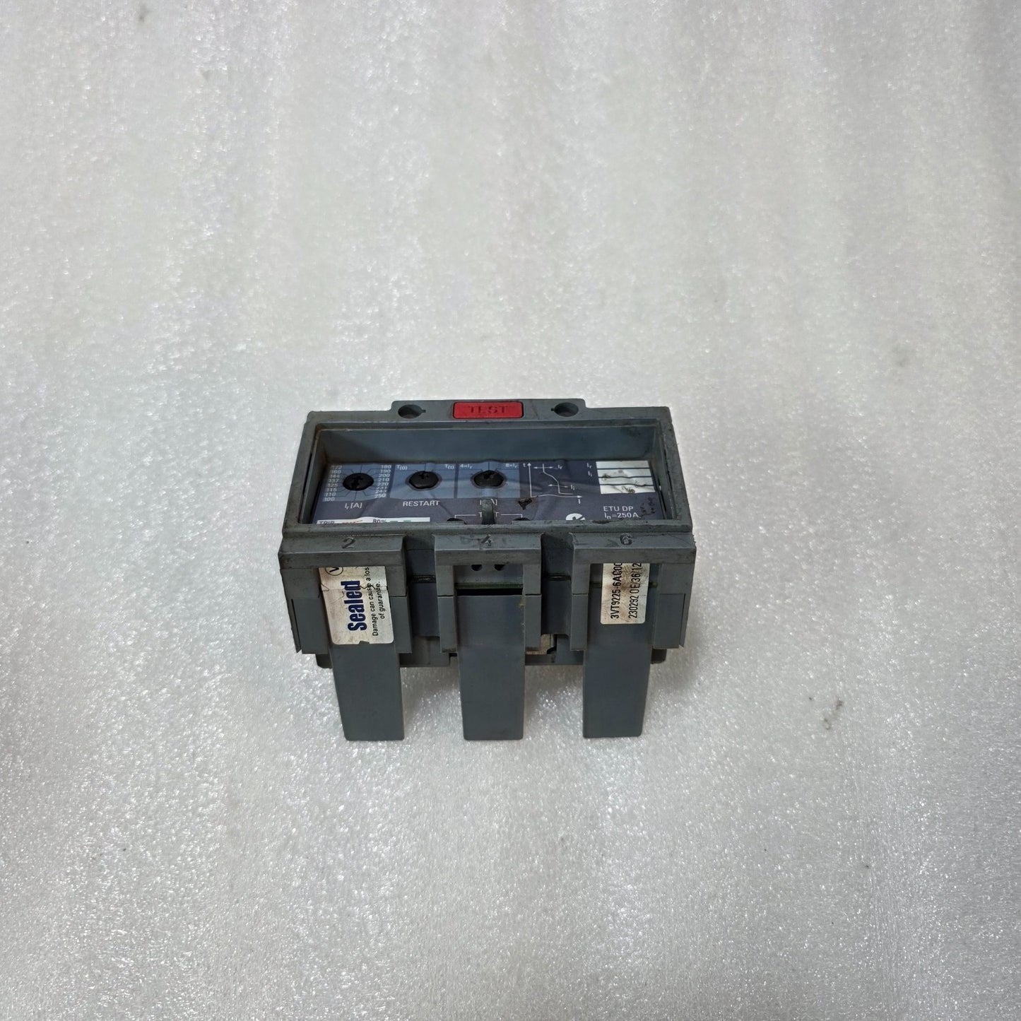SIEMENS 3VT9225-6AC00 ETU DP ELECTRONIC TRIP UNIT – 250A MCCB PROTECTION MODULE,