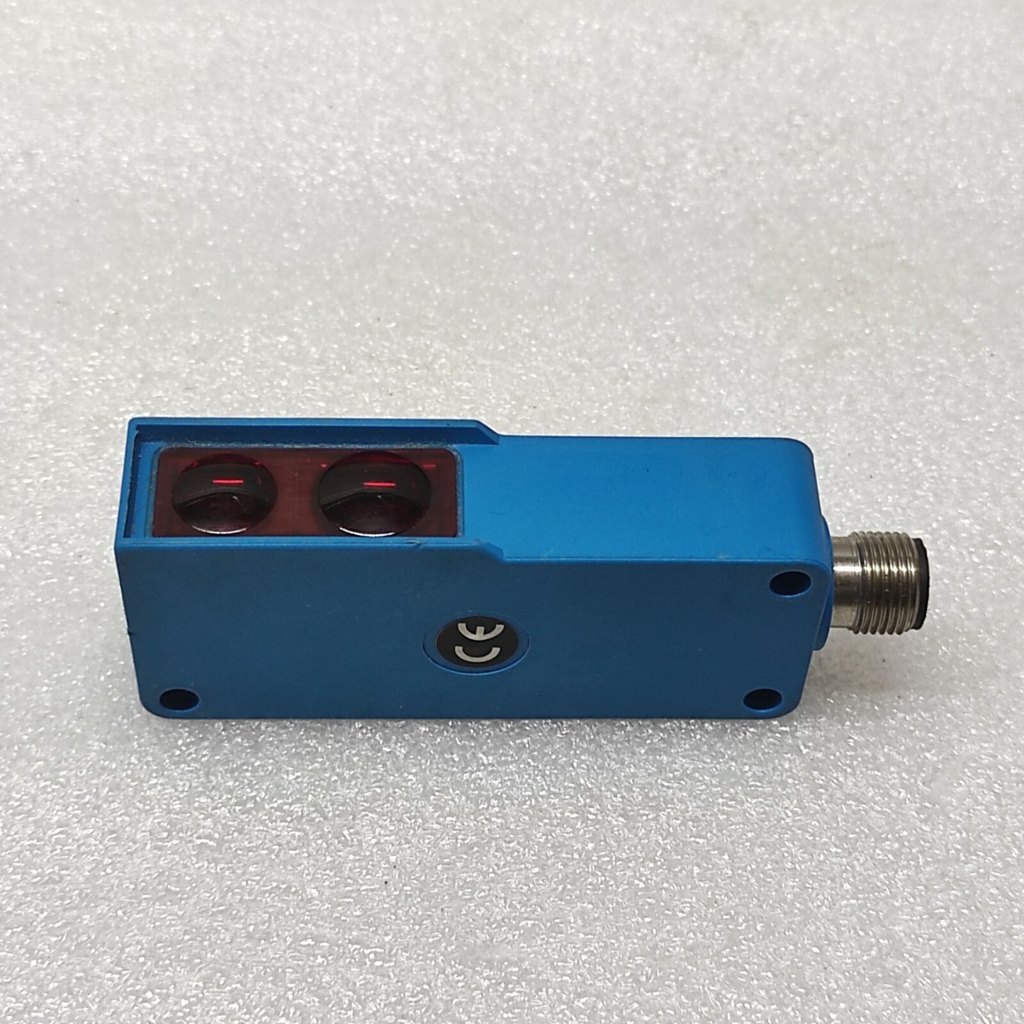 WENGLOR HN22PA3 REFLEX SENSOR WITH BACKGROUND SUPPRESSION 10-30VDC