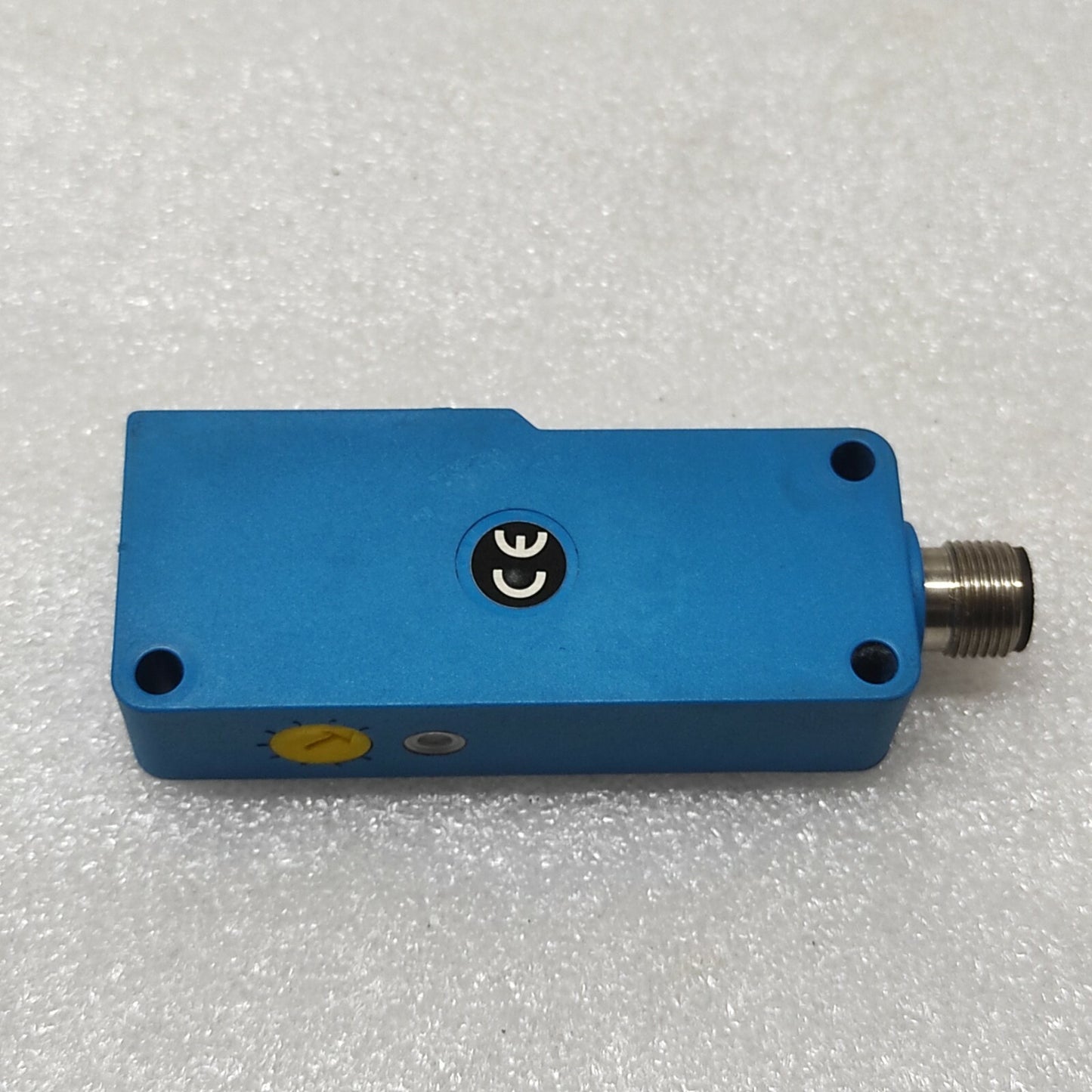 WENGLOR HN22PA3 REFLEX SENSOR WITH BACKGROUND SUPPRESSION 10-30VDC