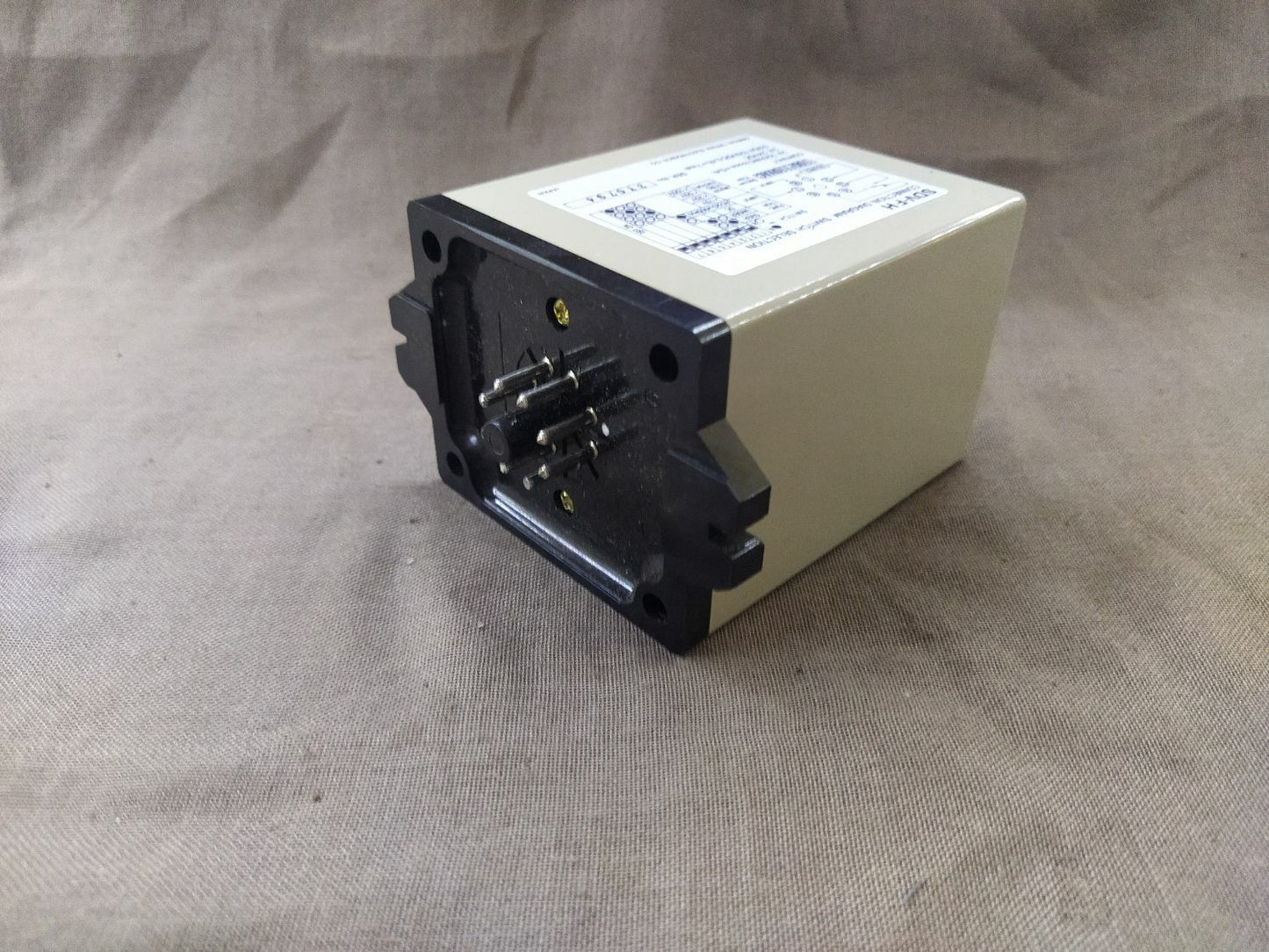 Omron SDV-FH8 Voltage Sensor 100-110V AC SDV-FH