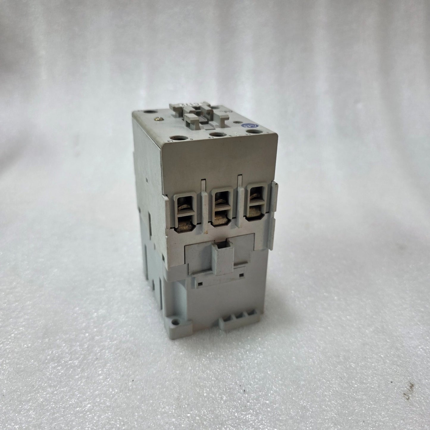ALLEN BRADLEY 100-C43*00 IEC CONTACTOR 43A 3 POLE MOTOR STARTER 230V COIL