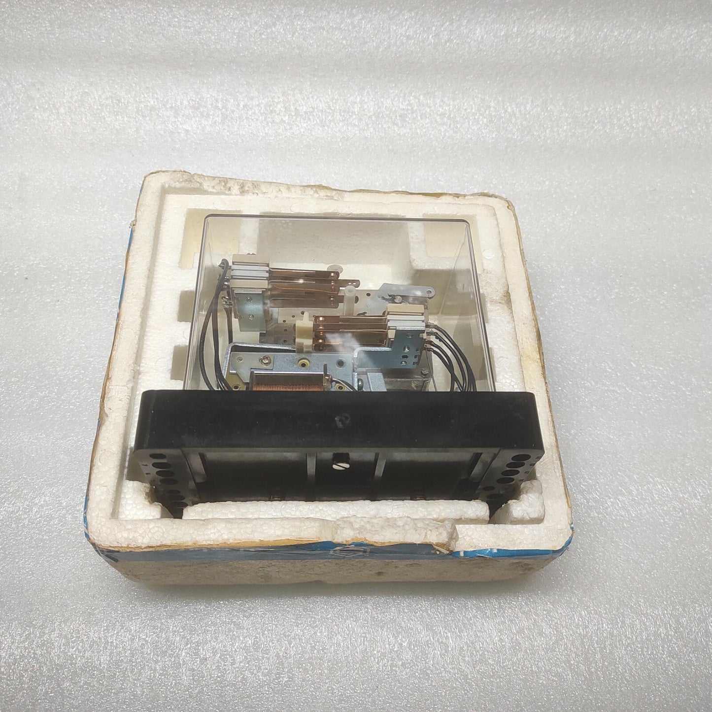 SCHLEICHER MZU23-S TIME RELAY 04101618 24-26VDC 6-60SEC