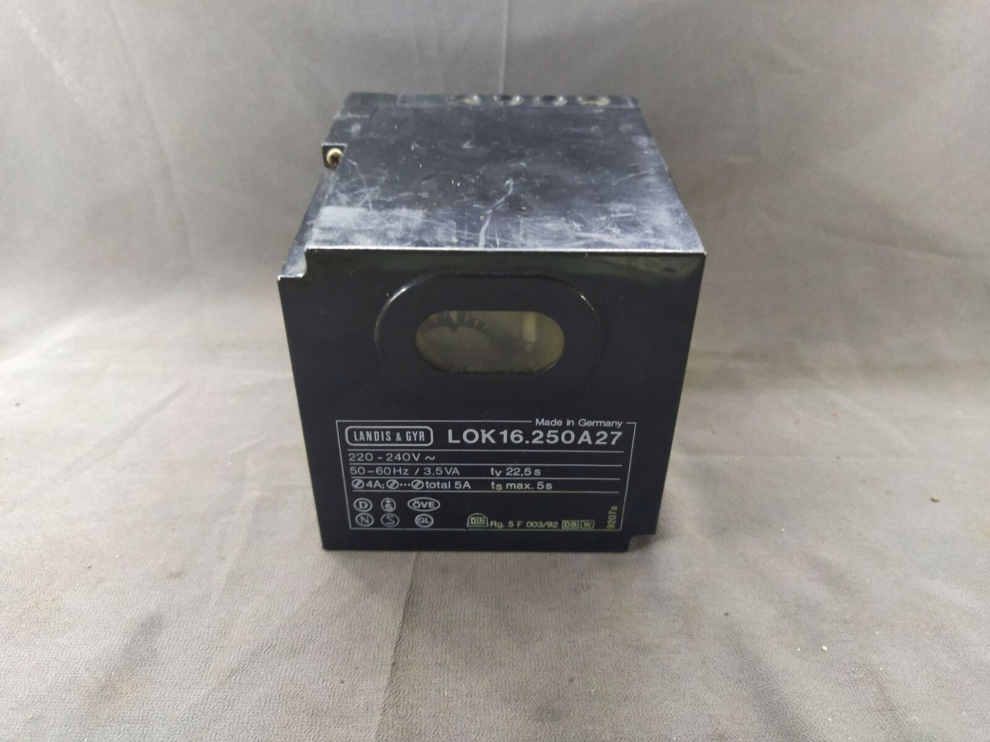 Landis & Gyr LOK16.250A27 Burner Control 220-240V LOK 16.250A27