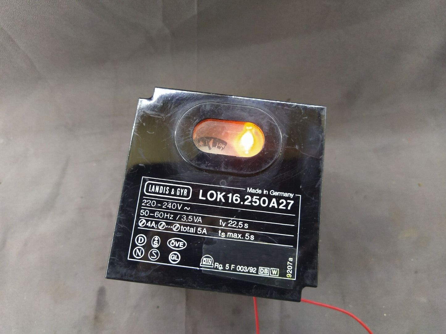Landis & Gyr LOK16.250A27 Burner Control 220-240V LOK 16.250A27