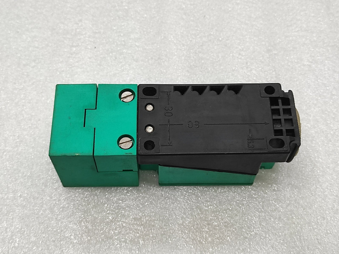 PEPPERL + FUCHS NJ15-U-A2 INDUCTIVE SENSOR