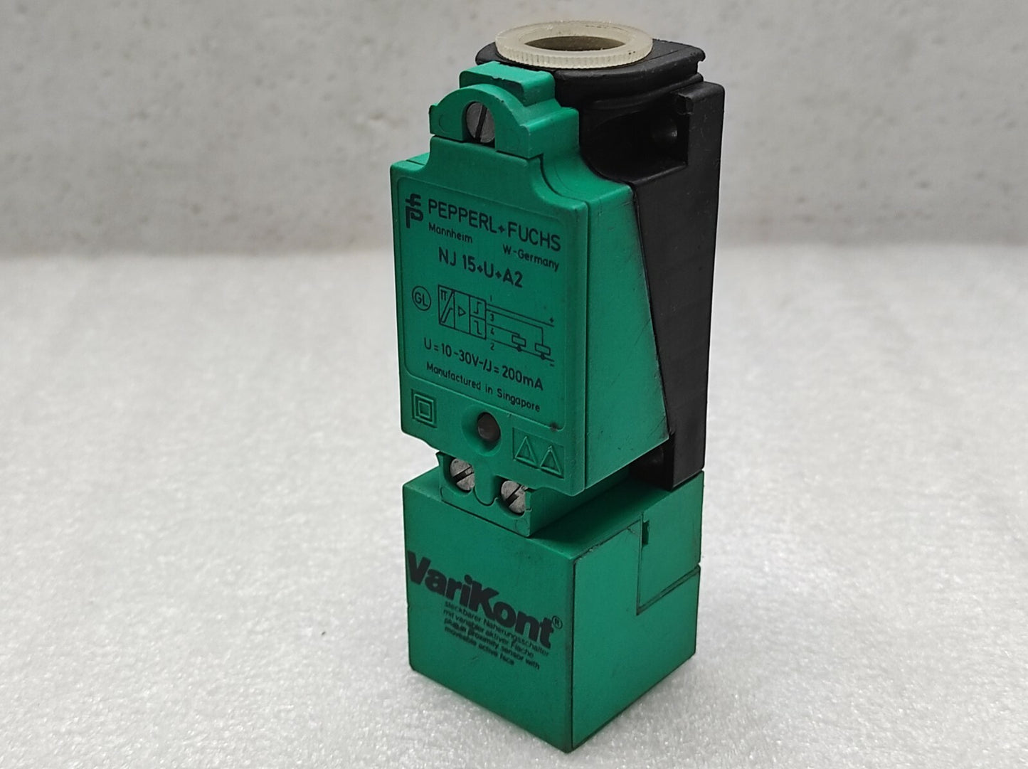 PEPPERL + FUCHS NJ15-U-A2 INDUCTIVE SENSOR
